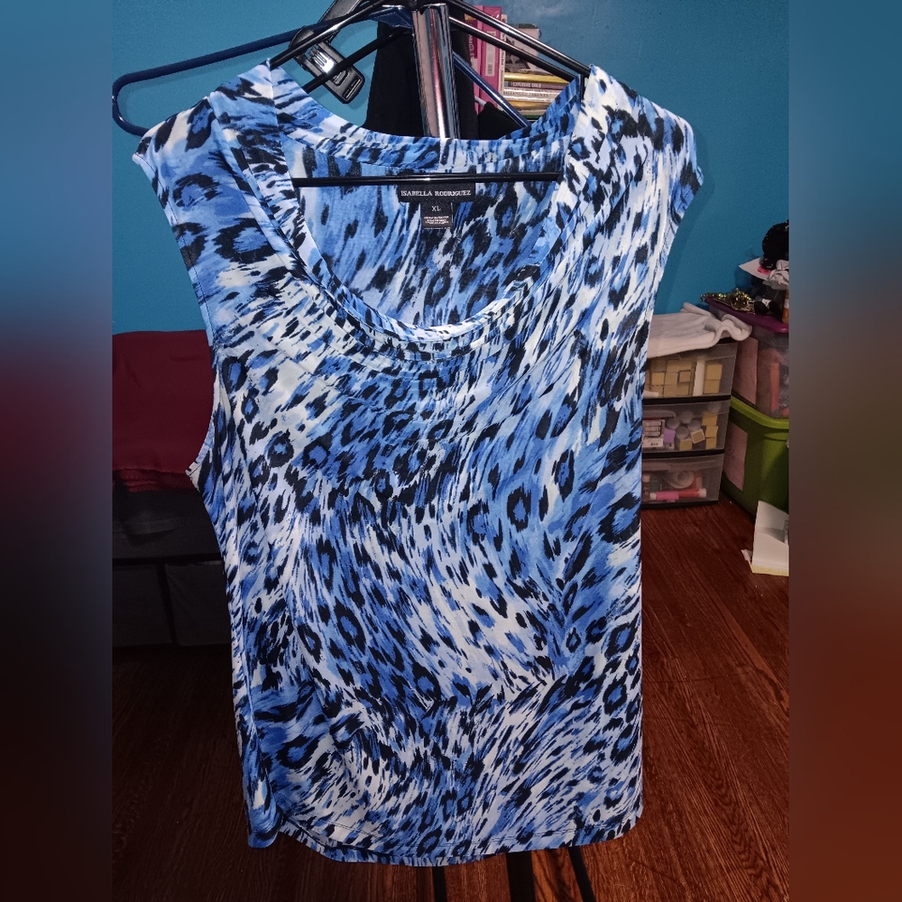 Isabella Rodriguez XL Blue Sleeveless Blouse Pre-owned
